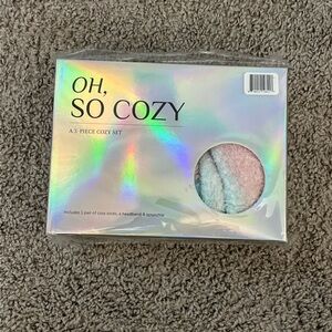 Oh So Cozy 3 Pc Set Head Wrap Headband Socks Scrunchie Pink Blue White New Gift